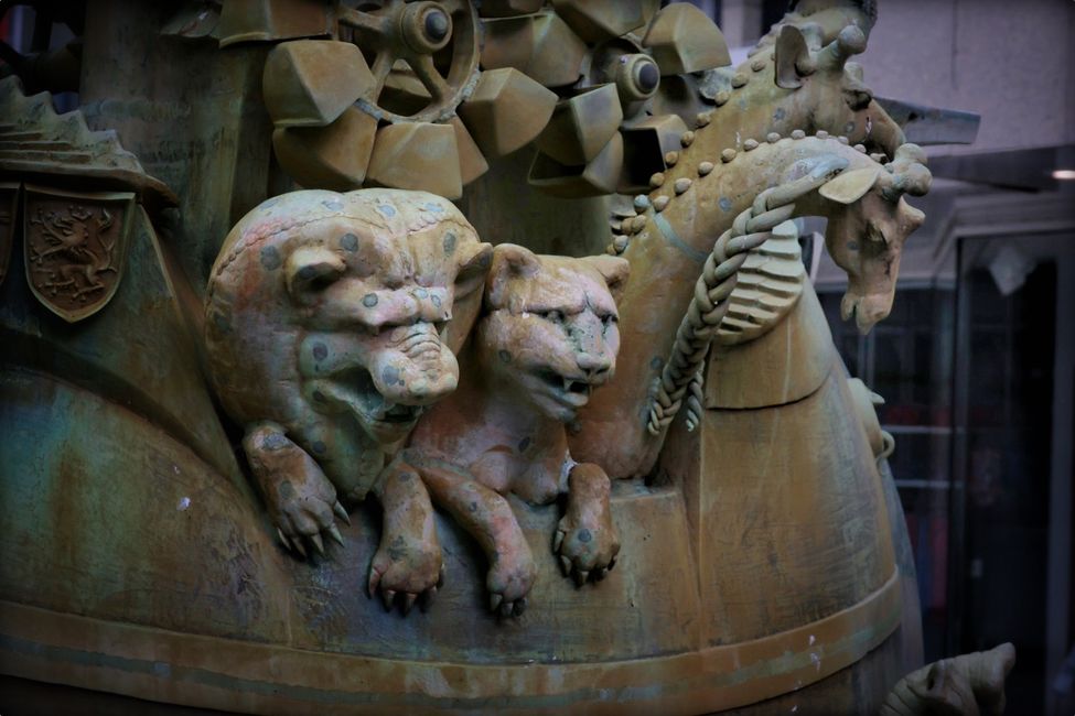 Der Erfinderbrunnen in der Nähe von der Löhrstrasse gestaltet von Gernot und Barbara Rumpf.