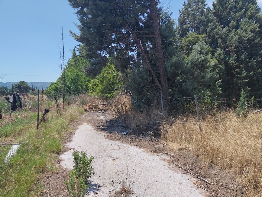 E dietro la collina si trova Thessaloniki