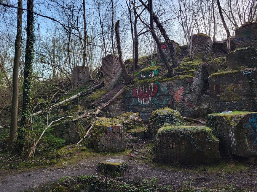 alter Kalkbrennofen 