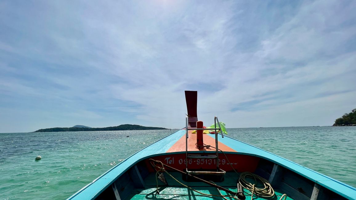 Day 365 - Take the longtail boat to Coral Island & snorkel