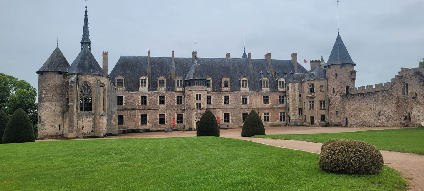 Château de Lapalisse