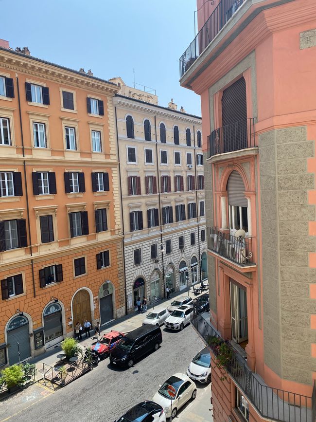 Vue depuis la fenêtre de l'hôtel, 3e étage.