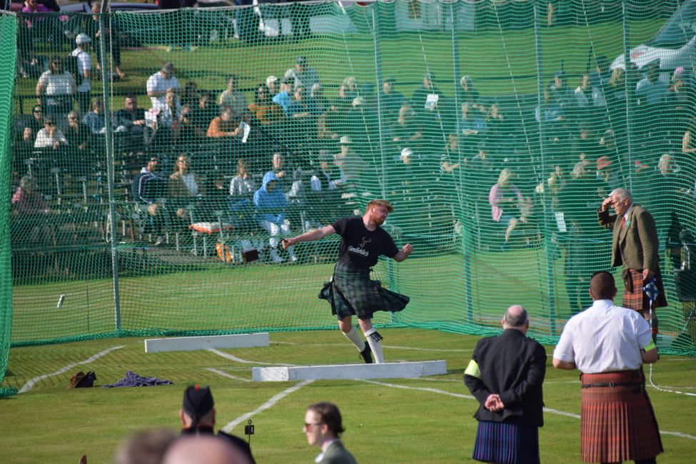 Strong Men, Pipes and Drums