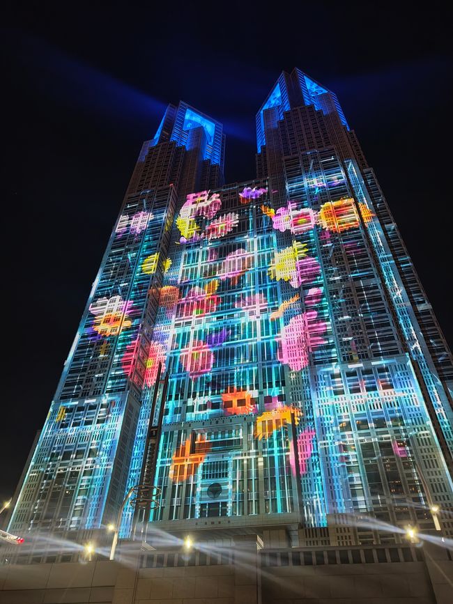 La primera Show en 'TOKYO Night & Light'