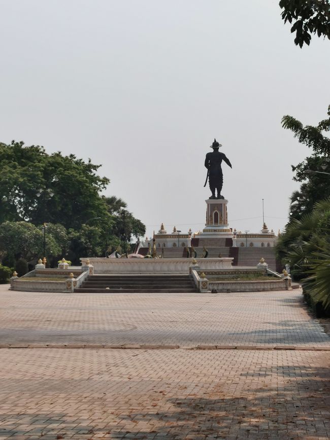 Vientiane - 1.5 days on a temple and museum tour