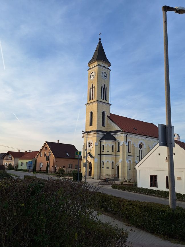 Die Kirche vom Dorf 