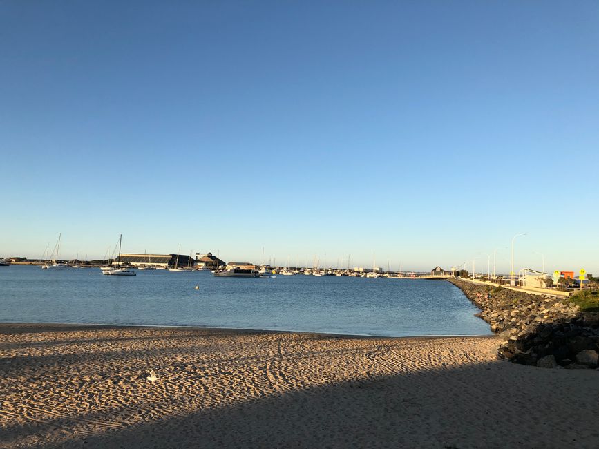 La Koombana Bay ...