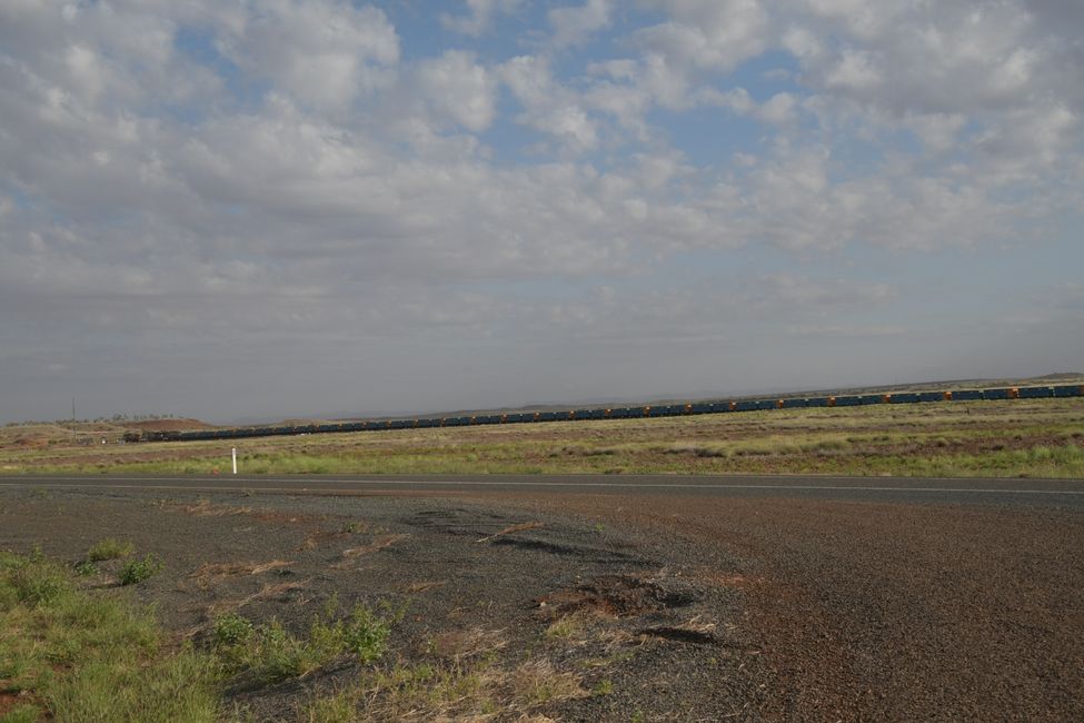 Iron Ore Train / Iron ore train