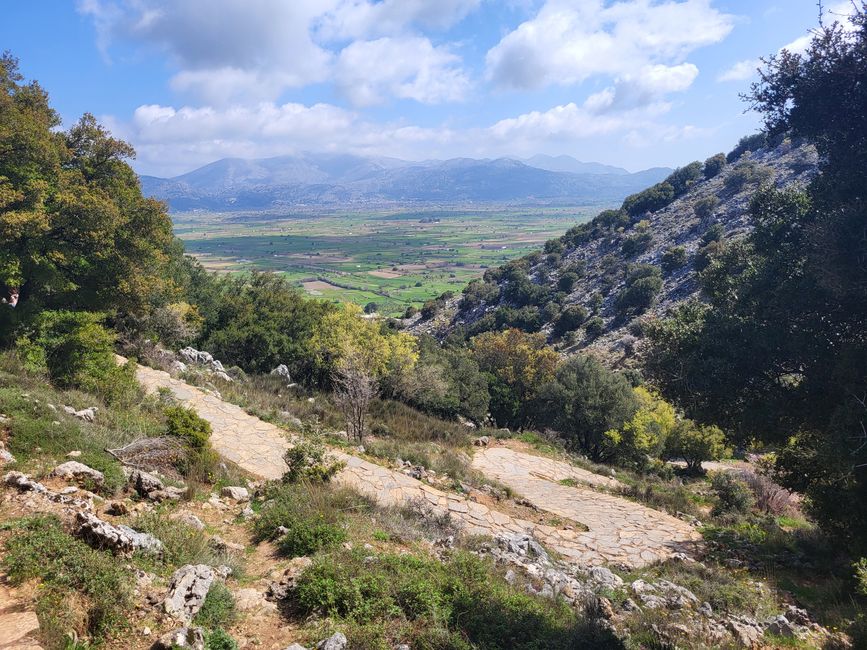 Path to Zeus Cave