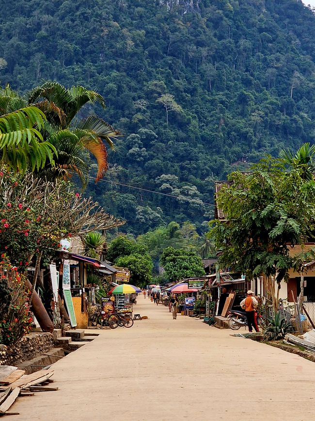 Entlang dem Fluß Nam Ou - nach Muang Ngoi und zurück