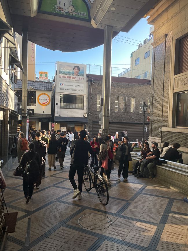 16. Capítulo: Más budismo, ostras fritas y muchas personas el domingo