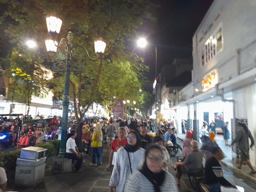 Etiqueta 3: En camino a Yogyakarta
