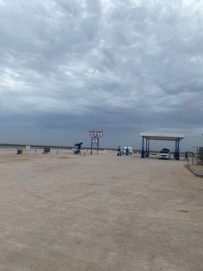Gas station in the Nullarbor