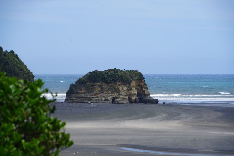 Three Sisters and the Elefant Rock