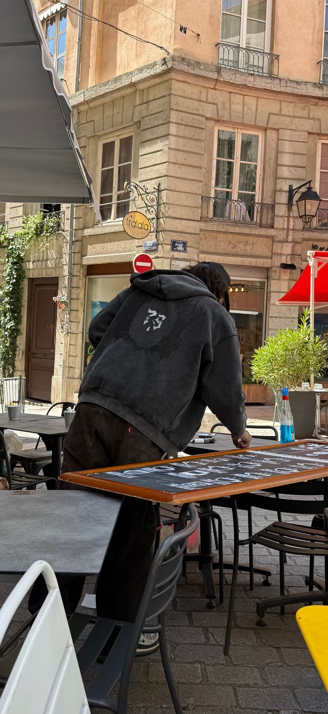 Nuage caffè, Rue des Capucins