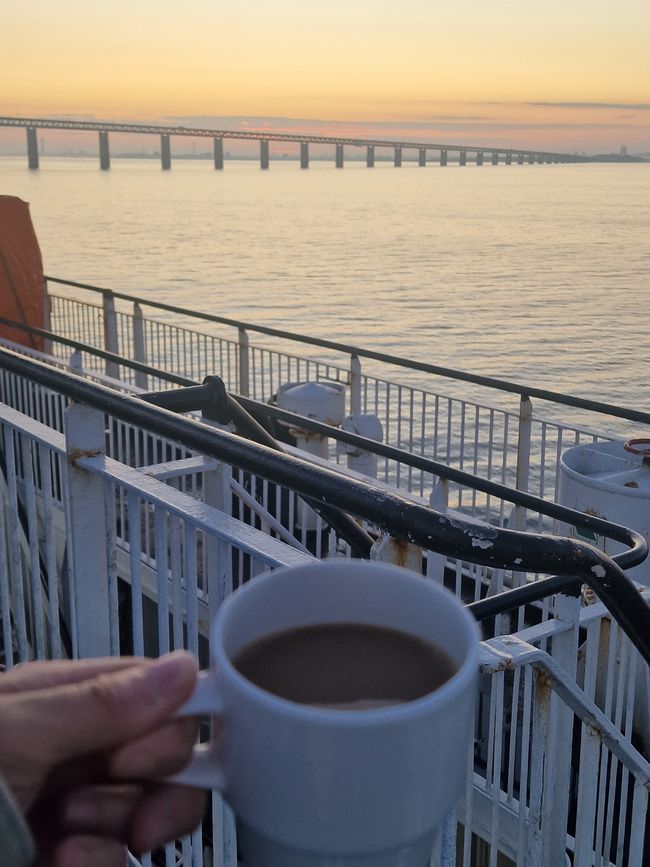lever de soleil sur le ferry