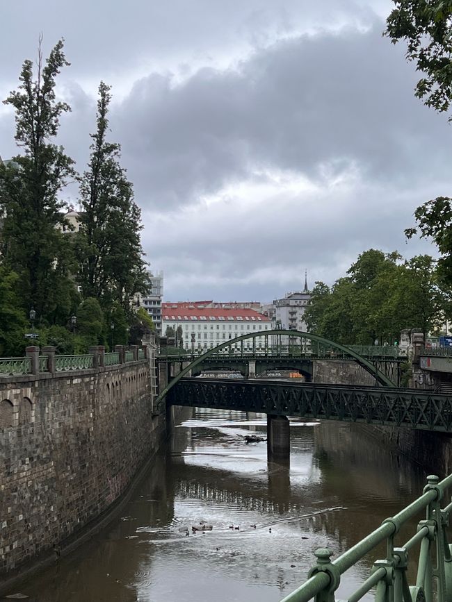 14 nach Krems