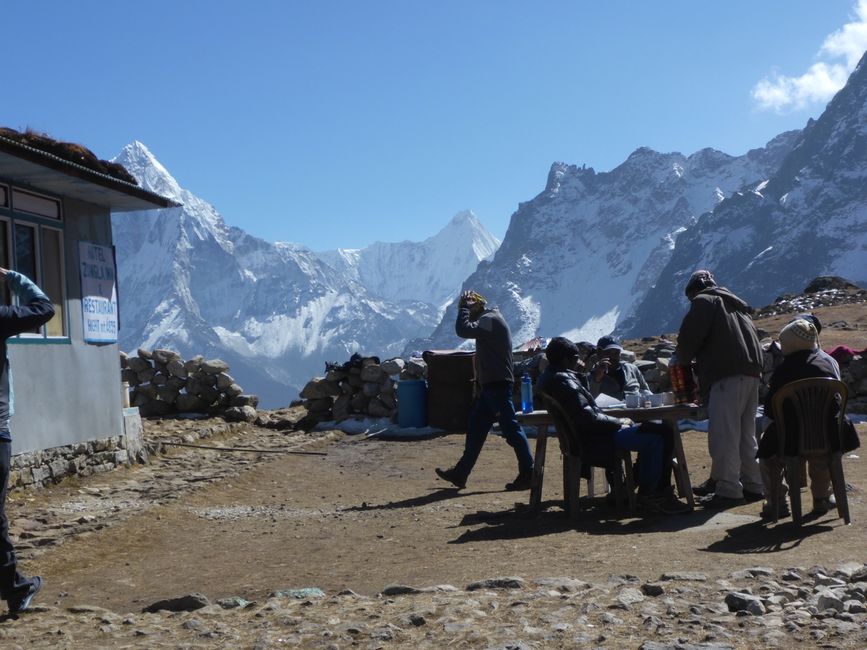 2024-11-10 Trekking zum EBC über 3 Pässe Teil 2: Cho La  und Renjo Pass