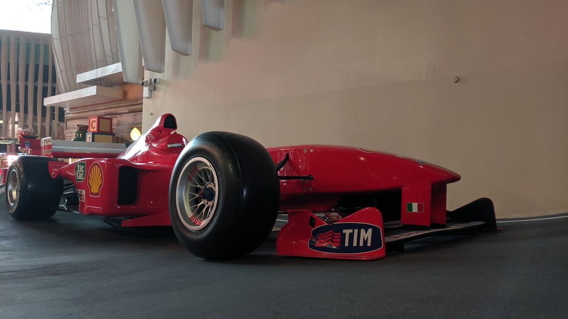 Étiquette 7 (2019) Ferrari World