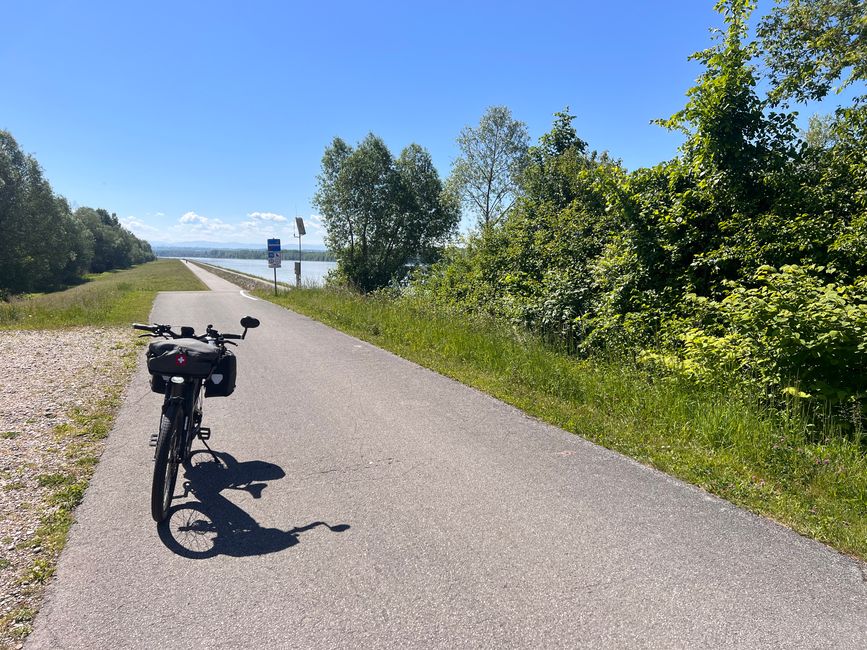 16 nach Linz