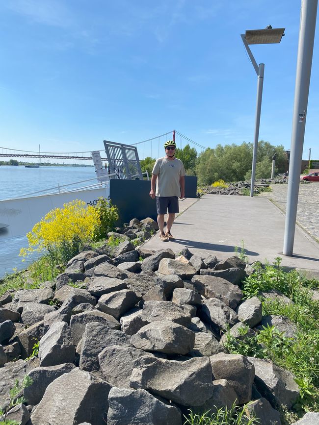 # 17 Loop of the Rhine
