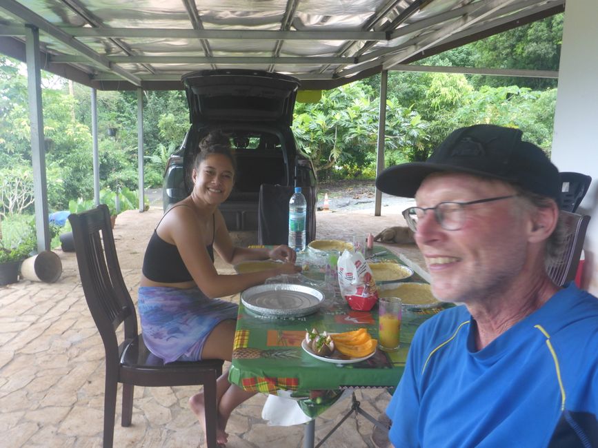 Zur Begrüßung Papaya und Passionsfrucht