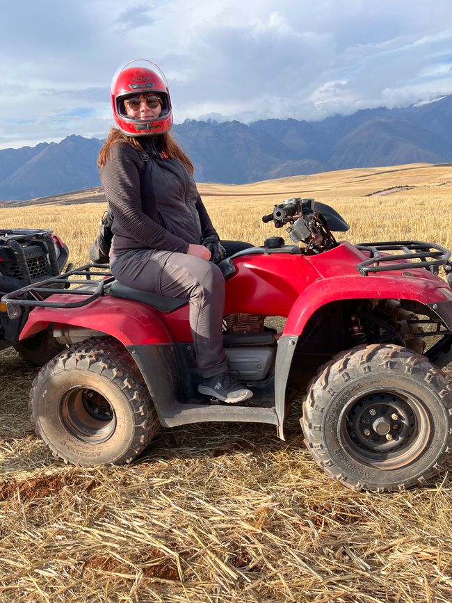 Tag 13
Quad Bike Fahrt nach Moray und den Salzfeldern