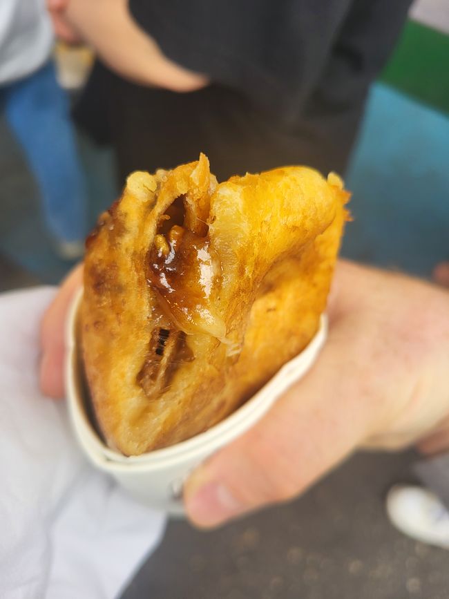Hotteok - gefüllte Pfannkuchen, in unserem Fall mit Honig & Käse