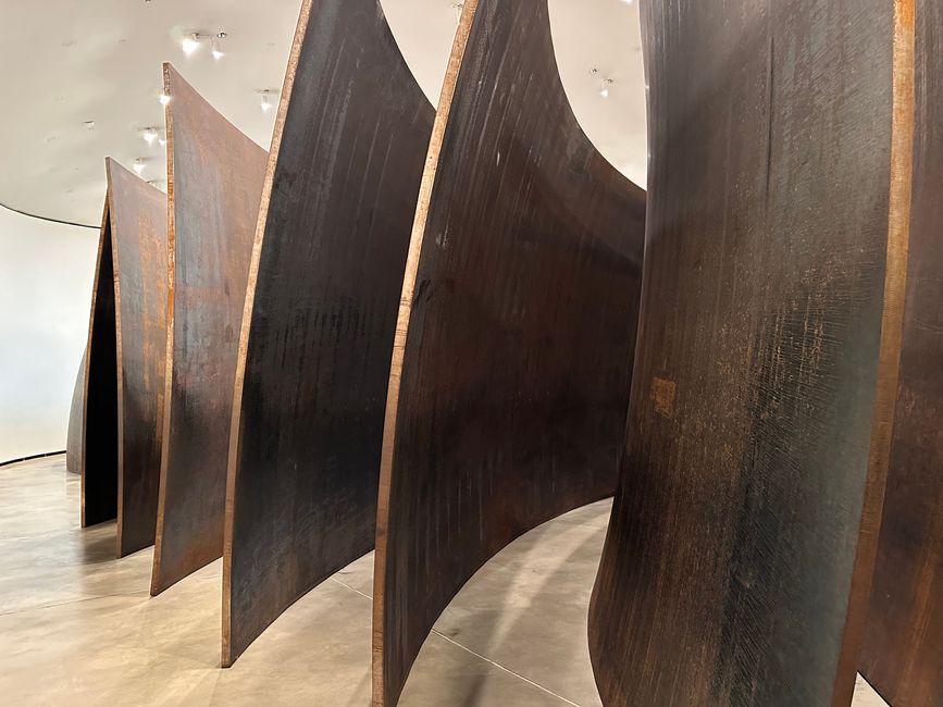 Bilbao, Giorno 2: Arte Moderna, Architettura e Strade Vivaci