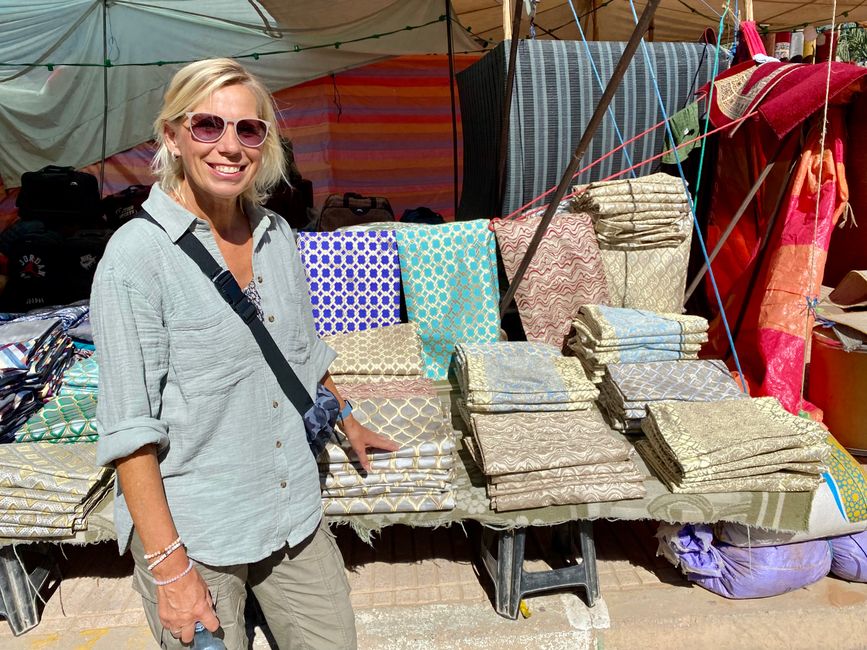 ...and of course, wonderful fabrics - Susi is thrilled by the Arabic colors and patterns