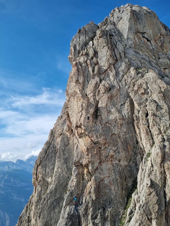 Pierre Avoi: Chronik eines entscheidenden Aufstiegs. Alpiner Bericht.