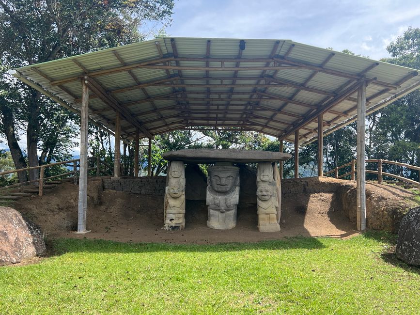 Étiquette 6/Lun, 2ème partie (Parc Archéologique de San Augustin)