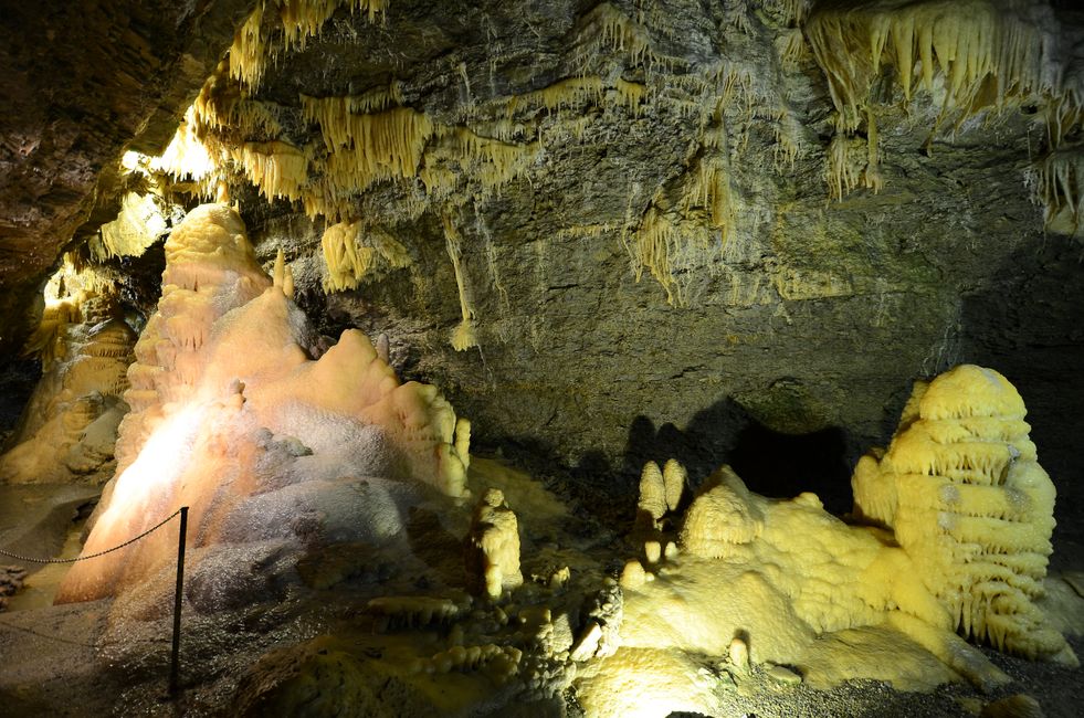EXPLOSIVE ÜBERRASCHUNG - die Eberstadter Tropsteinhöhle