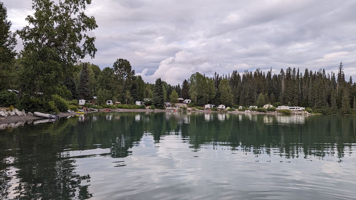 Tag 16: Stewart,BC / Hyder,AK - Meziadin Lake: Bear Stalemate