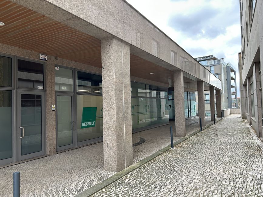 Hier geht es zum Haupteingang