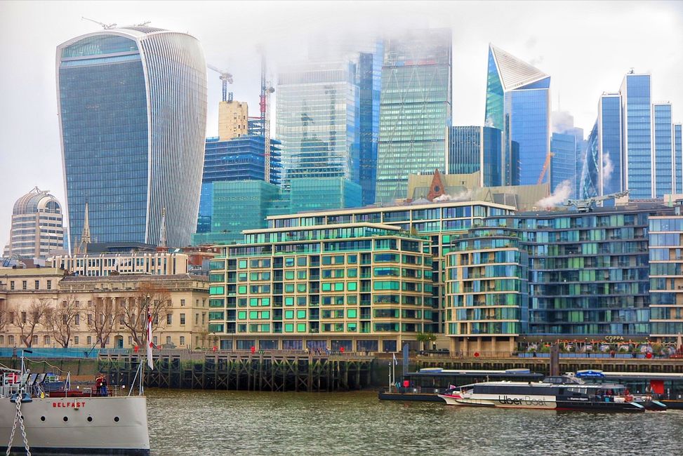 Skyline, mit der Belfast im Vordergrund