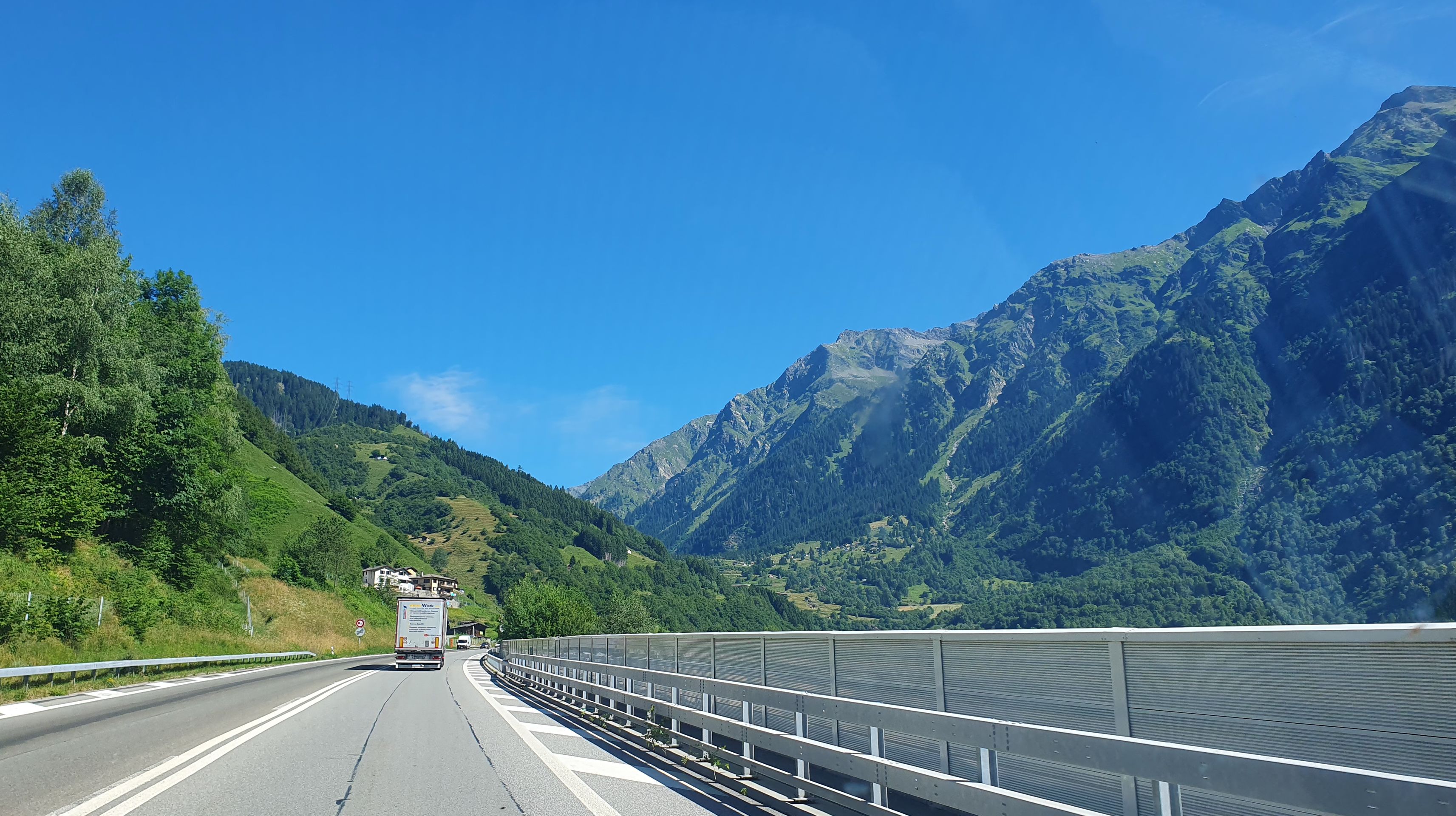 Sur le chemin du San Bernardino.