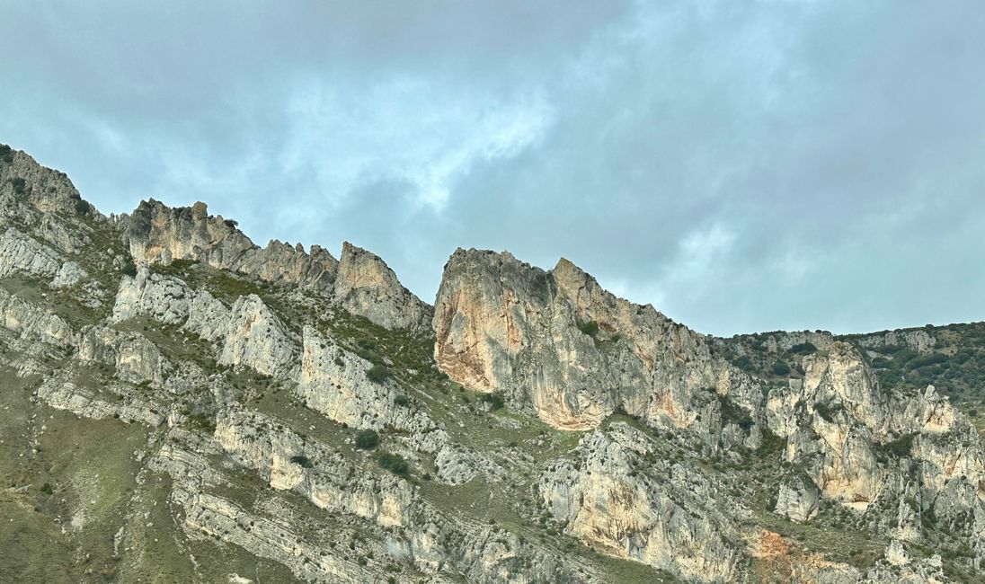Von Salamanca nach Bilbao: Eine Reise durch Nebel, Berge und Wälder