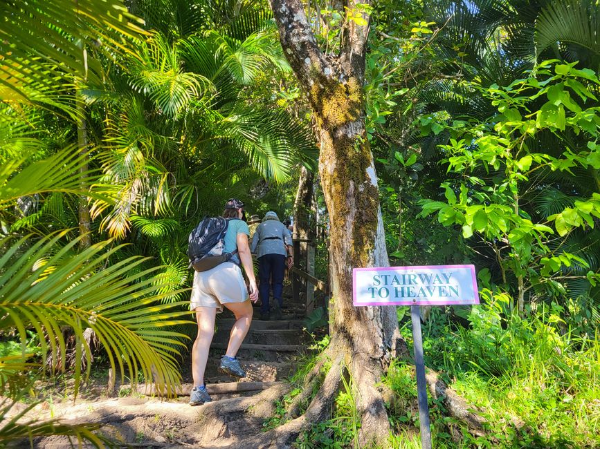 Piazza principale Soufrière 