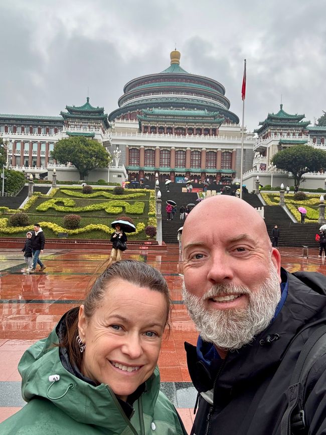 With the Bullet Trains 🚅
CHINA 🇨🇳 & JAPAN 🇯🇵 Discovering      
Part 3: Chongqing