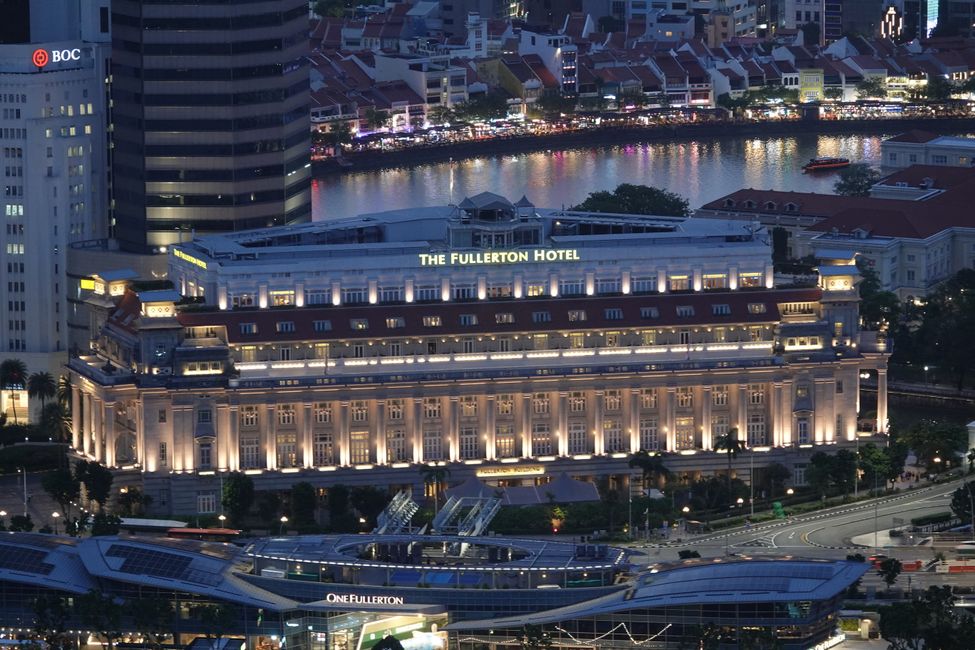 Auf dem SkyDeck des Hotels Marina Bay Sands