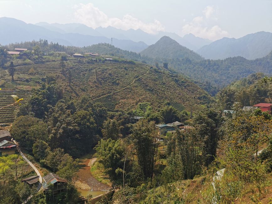 Wanderung in SaPa zum Cát-Cát-Village und den Wasserfällen