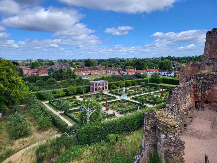 Elizabethan Garden Kenilworth Castle