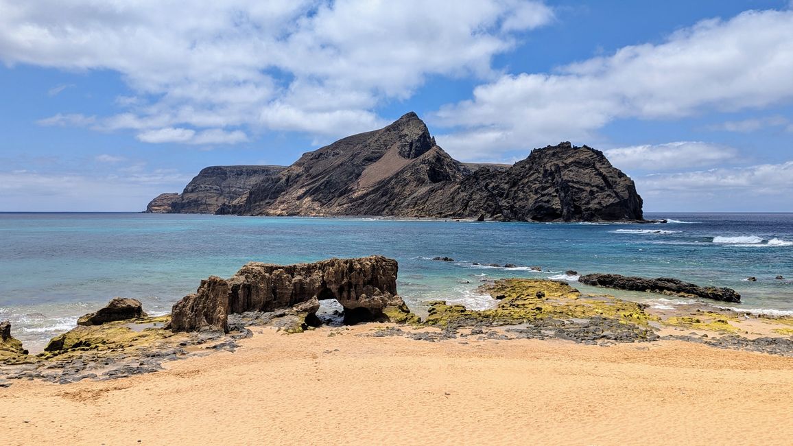 Ponta da Calheta it Blick auf Ilheu da Cal