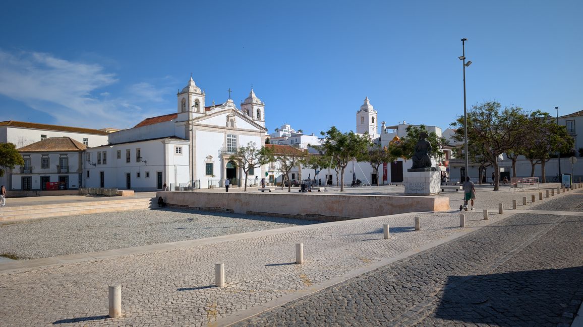 Flug nach Faro und mit dem Bus weiter nach Lagos
