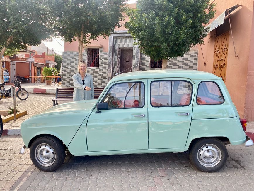 Cars of Tafraoute #1: Susis Traum R4