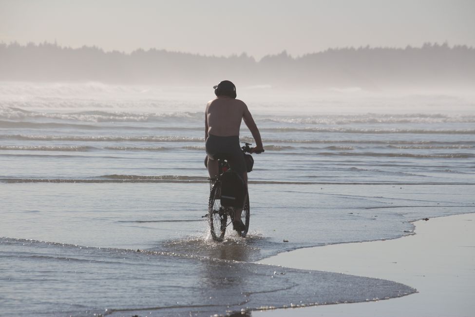 Day 7: Pacific Rim NP - Ucluelet - Tofino