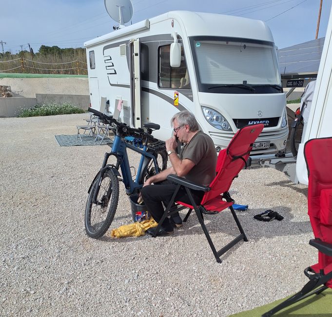 Jupp putzt sein Radl