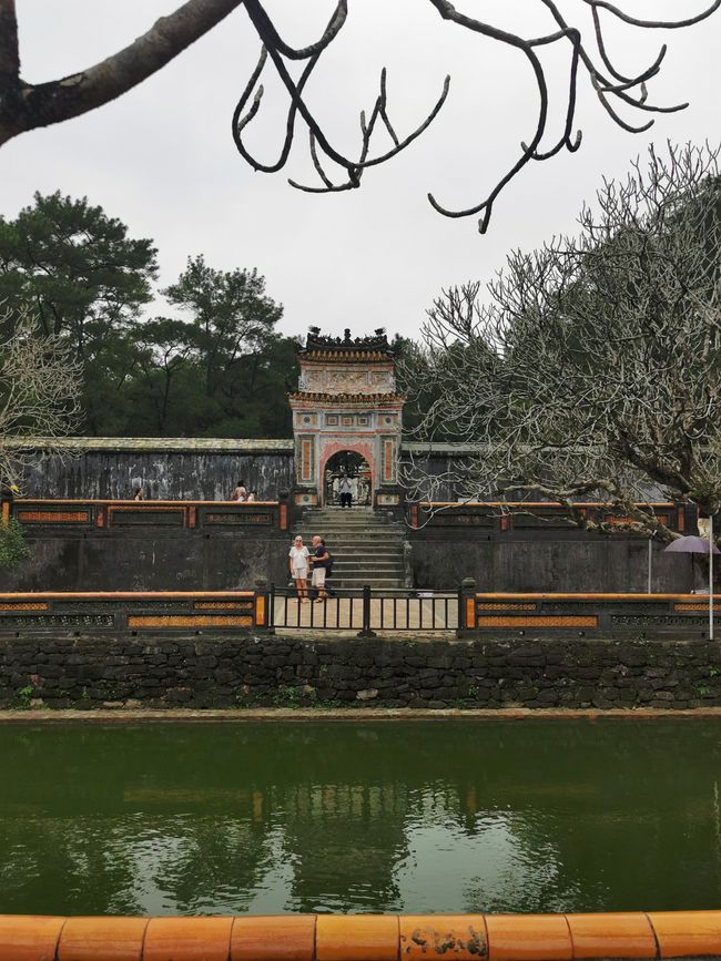 Recorrido por la antigua ciudad imperial de Hue