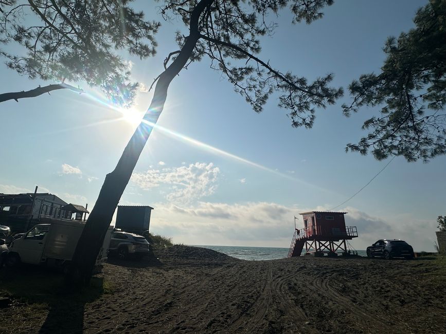 Schwarzer Sand am schwarzen Meer